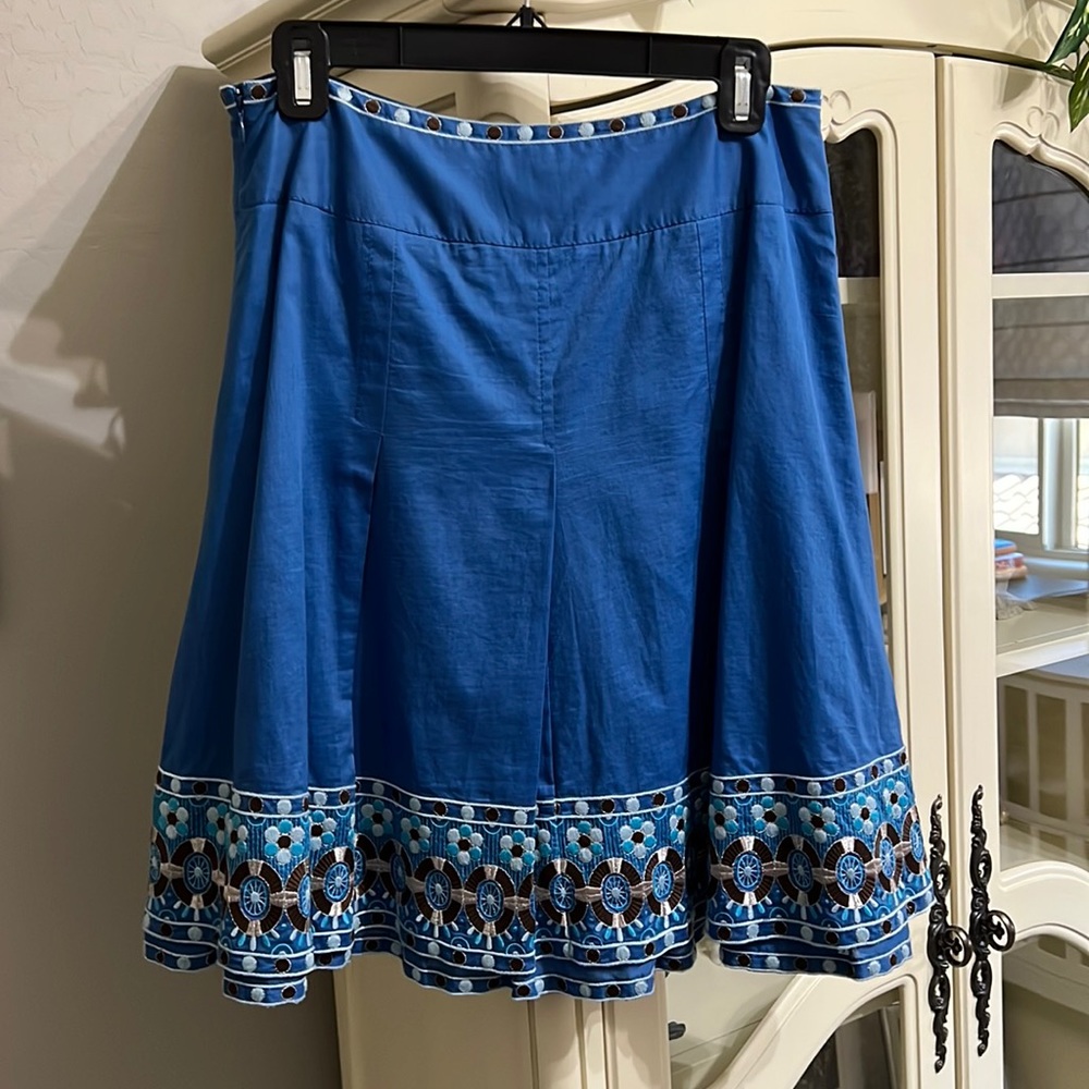 Beautiful Ann Taylor skirt